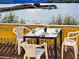 6 Person Holiday Home in Naustbukta-by Traum