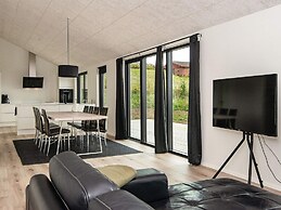 8 Person Holiday Home in Ebeltoft