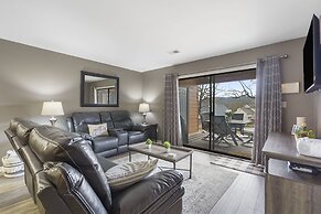 Pool View on Avondale - Walk Out Patio