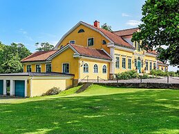 15 Person Holiday Home in Hjortkvarn-by Traum