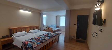 Lazo Eucy Paradise Resort