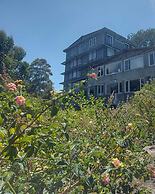 Lazo Eucy Paradise Resort