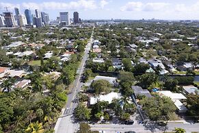 Tarpon River Getaway