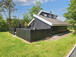 4 Person Holiday Home in Hemmet