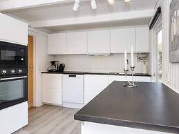 4 Person Holiday Home in Hemmet