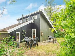4 Person Holiday Home in Hemmet