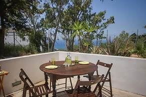 Violeta s Seaview Apartment in Rhodes