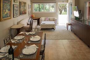 Violeta s Seaview Apartment in Rhodes