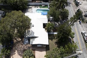 Tarpon River Retreat