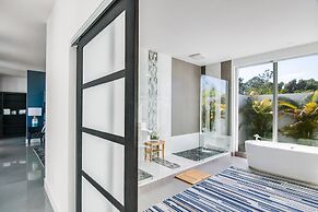 6BR Sleeps 15 Pool BBQ Firepit Games Stables More!