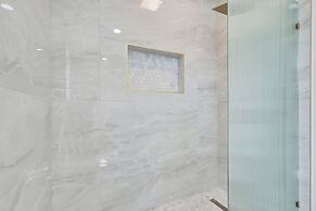 6BR Sleeps 15 Pool BBQ Firepit Games Stables More!