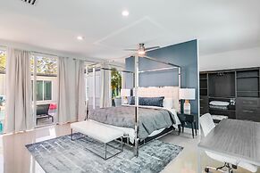 6BR Sleeps 15 Pool BBQ Firepit Games Stables More!