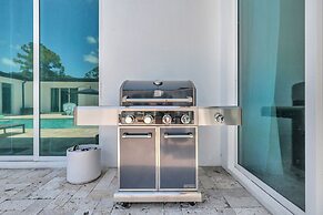 6BR Sleeps 15 Pool BBQ Firepit Games Stables More!