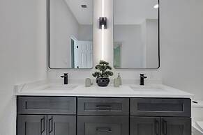 6BR Sleeps 15 Pool BBQ Firepit Games Stables More!