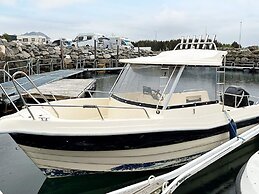 8 Person Holiday Home in Bud-by Traum