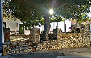 Laurel LK Houses in Kritinia Rhodes