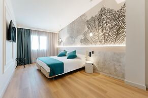 R2 Higos Beach Apartments