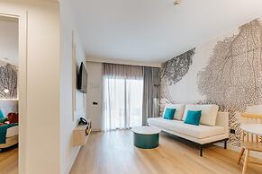 R2 Higos Beach Apartments