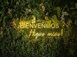 R2 Higos Beach Apartments