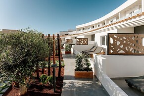 R2 Higos Beach Apartments