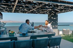 R2 Higos Beach Apartments