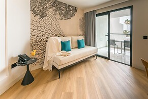 R2 Higos Beach Apartments