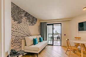 R2 Higos Beach Apartments