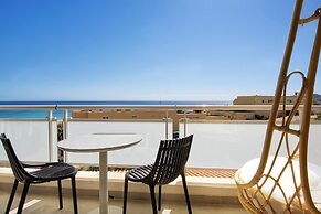R2 Higos Beach Apartments