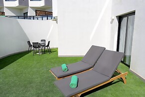 R2 Higos Beach Apartments