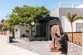 R2 Higos Beach Apartments