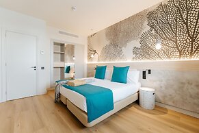 R2 Higos Beach Apartments