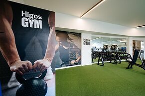 R2 Higos Beach Apartments