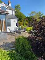 Tranquil 3-bed Cottage Near Lake Vyrnwy