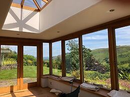 Tranquil 3-bed Cottage Near Lake Vyrnwy