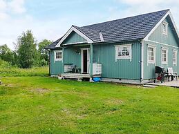 5 Person Holiday Home in Tranoy-by Traum