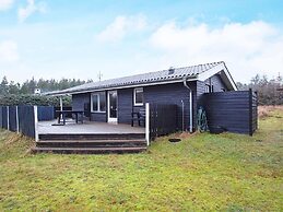 6 Person Holiday Home in Pandrup