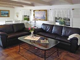 6 Person Holiday Home in Tysse-by Traum