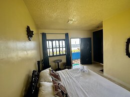 Emmalyn's Paradise Resort