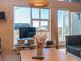6 Person Holiday Home in Ringkobing-by Traum