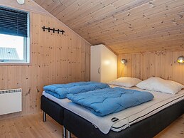 6 Person Holiday Home in Ringkobing-by Traum