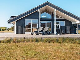 6 Person Holiday Home in Ringkobing-by Traum