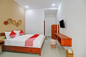 OYO 90820 Madania Guesthouse Syariah