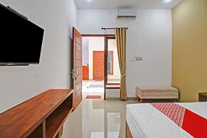 OYO 90820 Madania Guesthouse Syariah