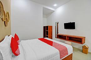 OYO 90820 Madania Guesthouse Syariah