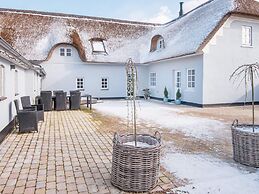 12 Person Holiday Home in Sonder Omme