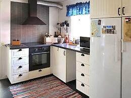 9 Person Holiday Home in Hallstavik-by Traum
