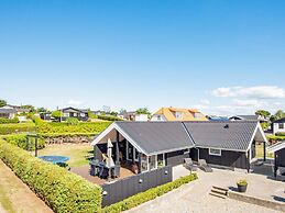 7 Person Holiday Home in Hejls