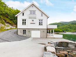 8 Person Holiday Home in Orskog-by Traum