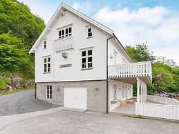 8 Person Holiday Home in Orskog-by Traum