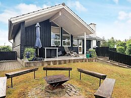 6 Person Holiday Home in Hals